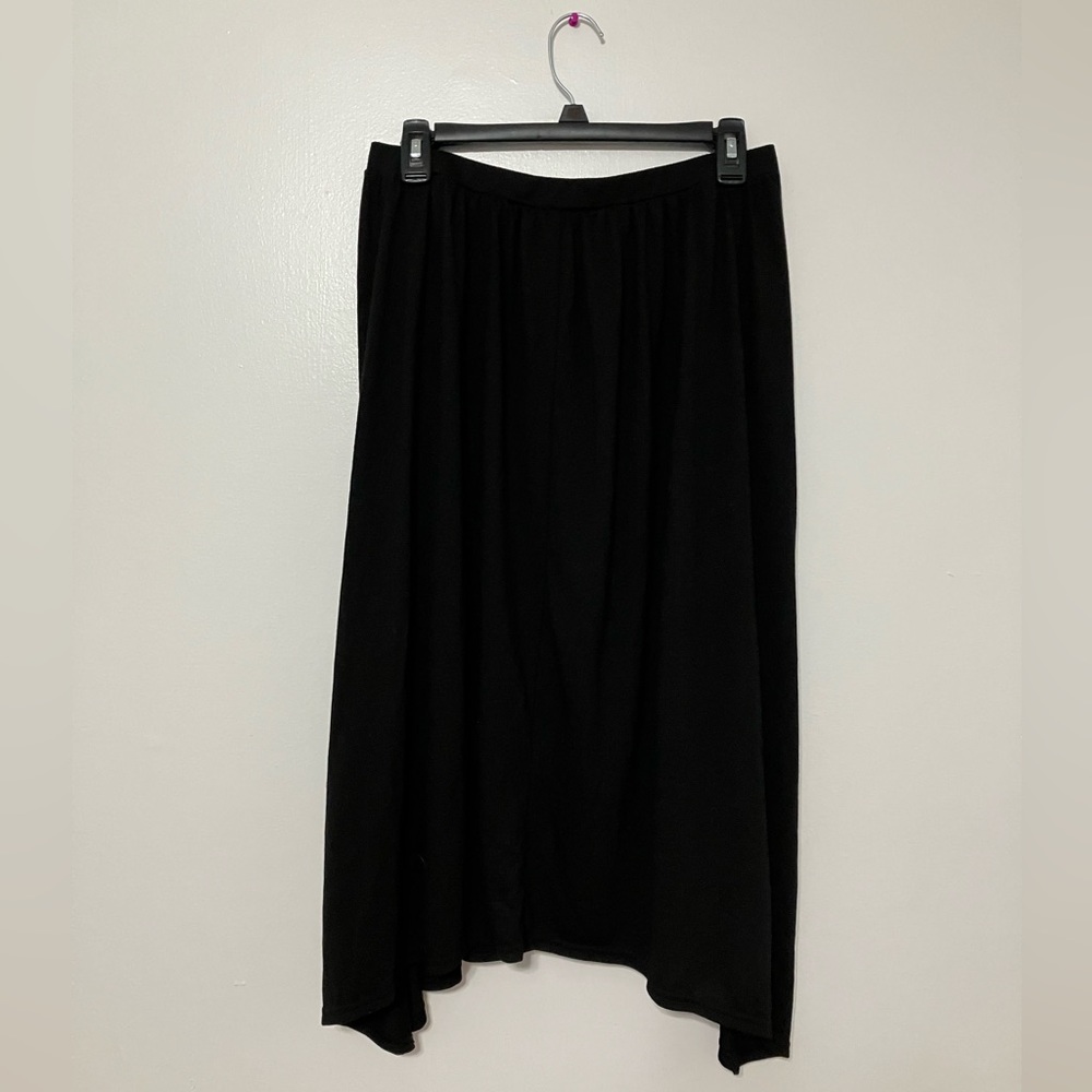 Miss Tina by Tina Knowles Black Skirt